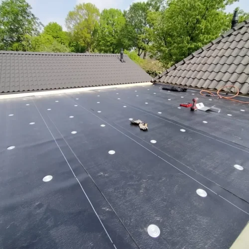 Fuite & Réparation de toiture Renovatie Lclean