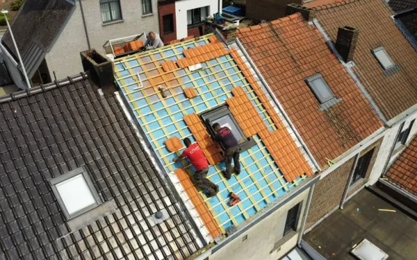 Hellende daken Renovatie Lclean